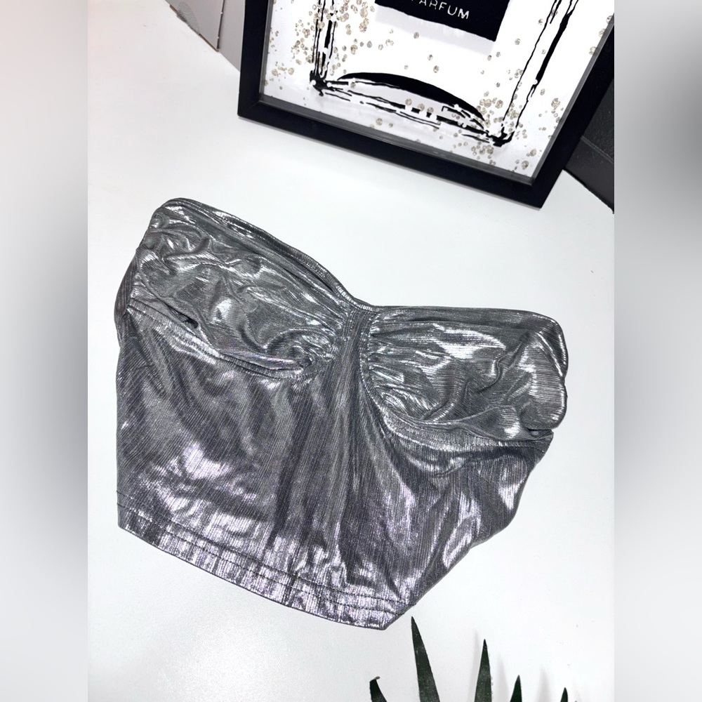 SHEIN SXY backless bustier metallic crop top size M - Picture 2 of 5